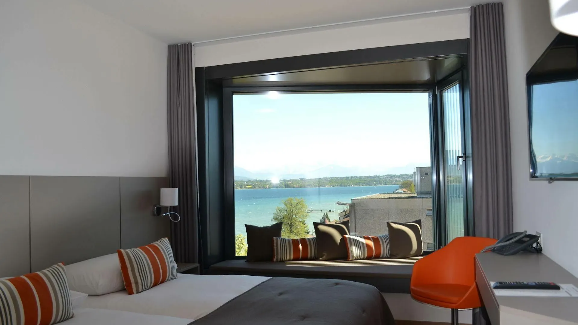 Lake Geneva Hotel Versoix